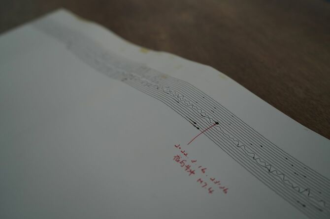 ウェザーニューズ入社後に自作した地震計の記録紙
