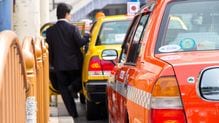 低年収の人ほど飛行機･タクシーに乗ったことがない…｢移動できる人｣と｢移動できない人｣の知られざる格差