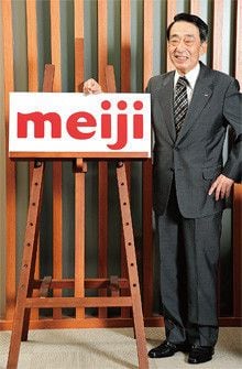 明治ホールディングス代表取締役社長<br><strong>佐藤尚忠</strong><br>1940年生まれ。64年慶應義塾大学経済学部卒業後、明治製菓入社。95年取締役に就任。常務取締役などを経て、2003年社長就任。就任当時から「強くておもしろい会社」づくりを目指す。09年4月より明治ホールディングス社長を兼務。