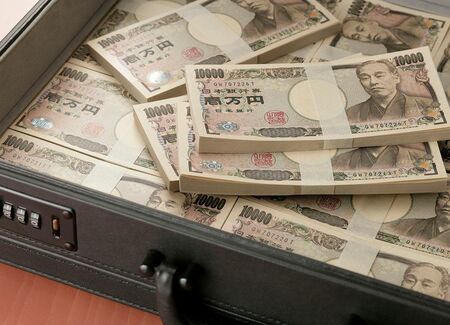 正社員共働き世帯は1億円のご褒美もらう 共働き夫婦の 明るい老後 とは President Online プレジデントオンライン
