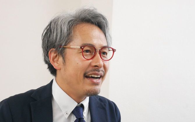 自身の強みは「うそをつかないこと」と話す