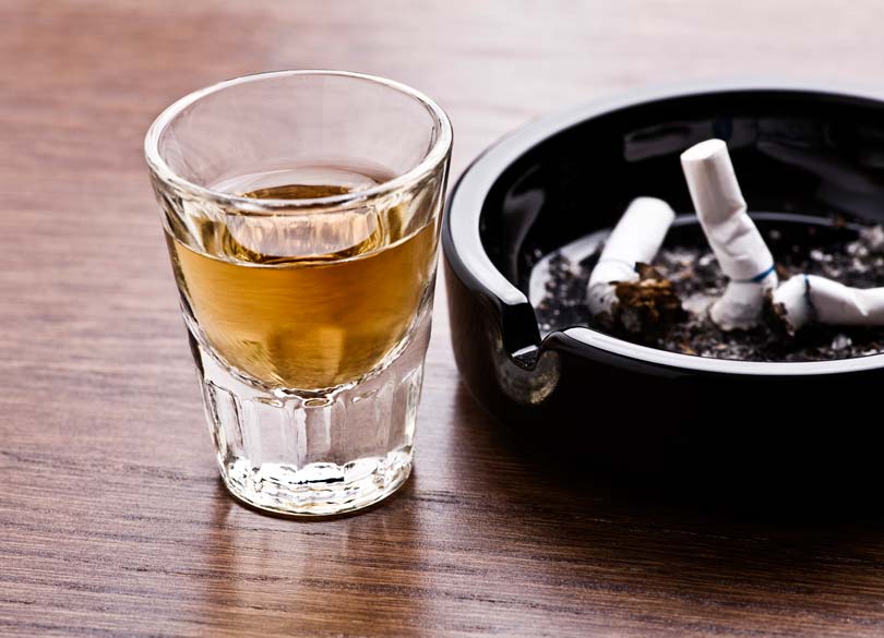 なぜ日本は タバコよりお酒 に寛容なのか ポイントはわきまえ方 人の守り方 President Online プレジデントオンライン