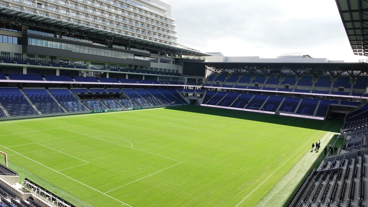 試合がないのに3万人が集まる…儲からないサッカースタジアムを1000億円で作ったジャパネットの綿密な計算