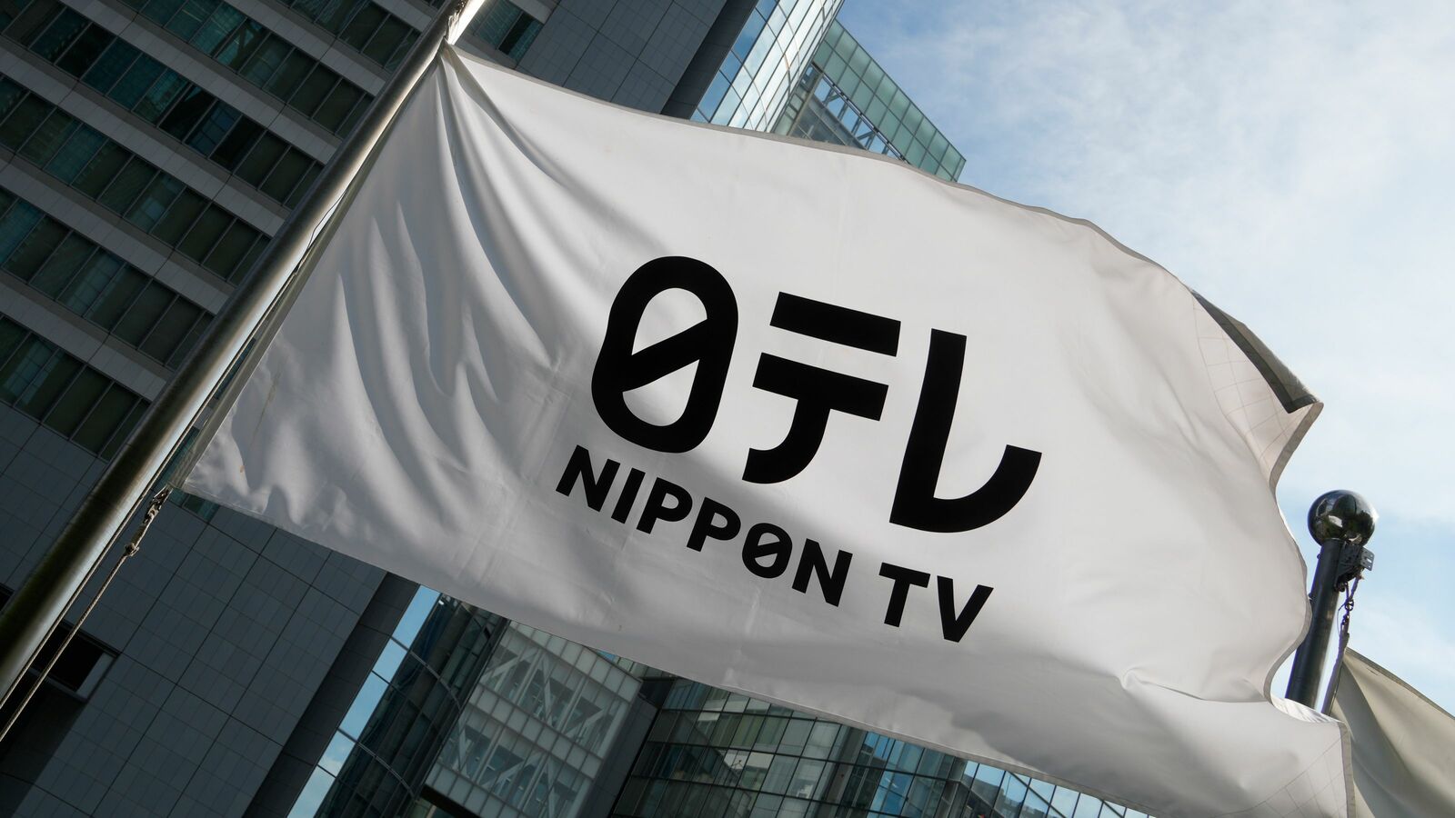 視聴率･募金額は悪化するばかりだが…感動ポルノと言われても日テレが｢24時間テレビ｣をやめない本当の理由 ｢コスパ最悪の番組｣がテレビ局にもたらす意外な効果