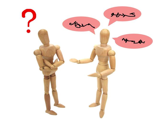 木製の人形を使った話の内容が伝わらないイメージ