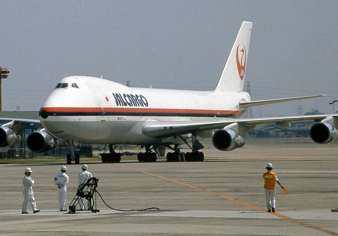 1980年ごろに伊丹空港で撮影したJALボーイング747-246F（N211JL）