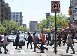 現在の地球人口は、有史以来の全人類の14％