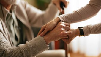 これを間違えると親子関係が悪化することが多い…FPは知っている｢親の介護で絶対手を出してはいけないもの｣