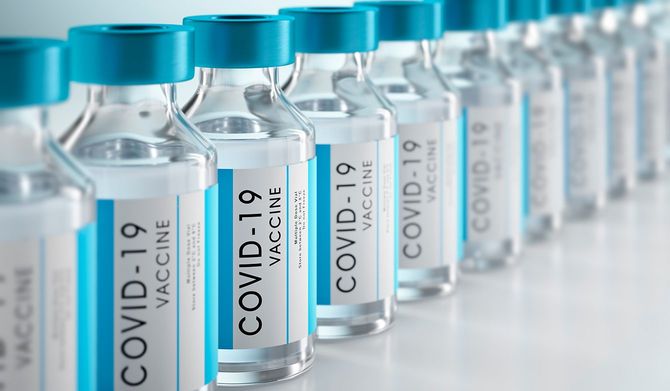 COVID-19ワクチンのボトル