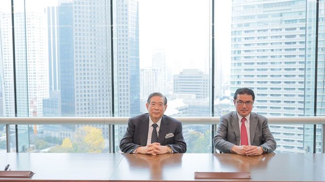 SBIホールディングス 北尾吉孝代表取締役社長と立教大学ビジネススクールの田中道昭教授