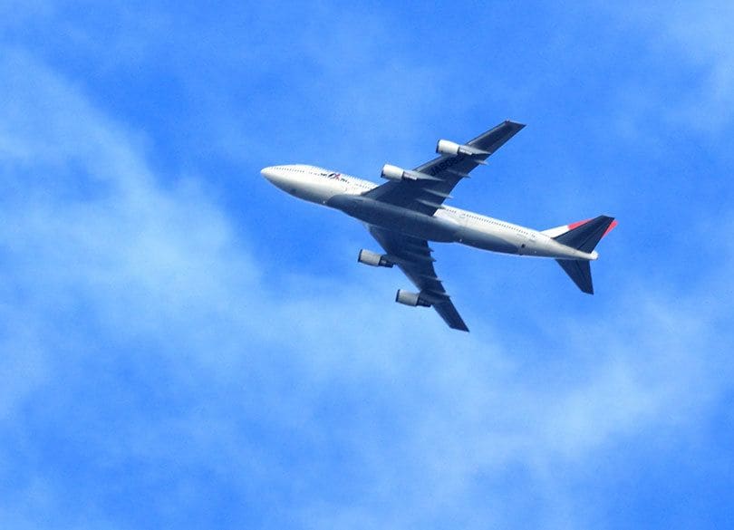 「行きの飛行機」で寝る人は、永遠に出世できない