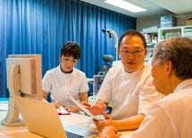 コネ・カネなしで名医に診てもらう裏ワザ