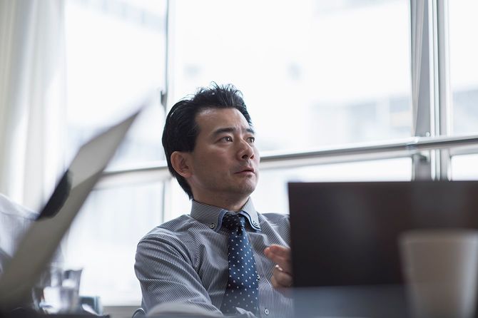 ビジネスプロフェッショナルが一緒に働く