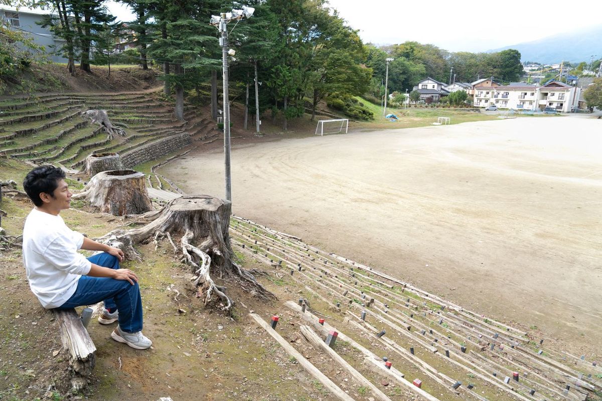 子どもをのびのび育てるために大阪から伊那に教育移住した。運動会でも場所取りの必要がないほど運動場が広い