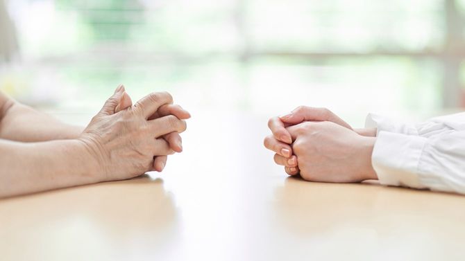 面と向かって話し合い