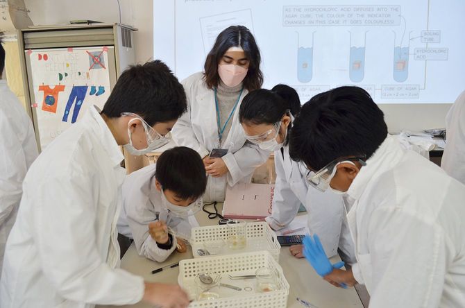 中学生の授業風景