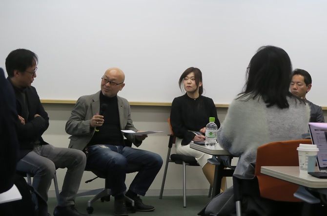 大東文化大学社会学研究所が主催したシンポジウムに参加した筆者（左から2番目）