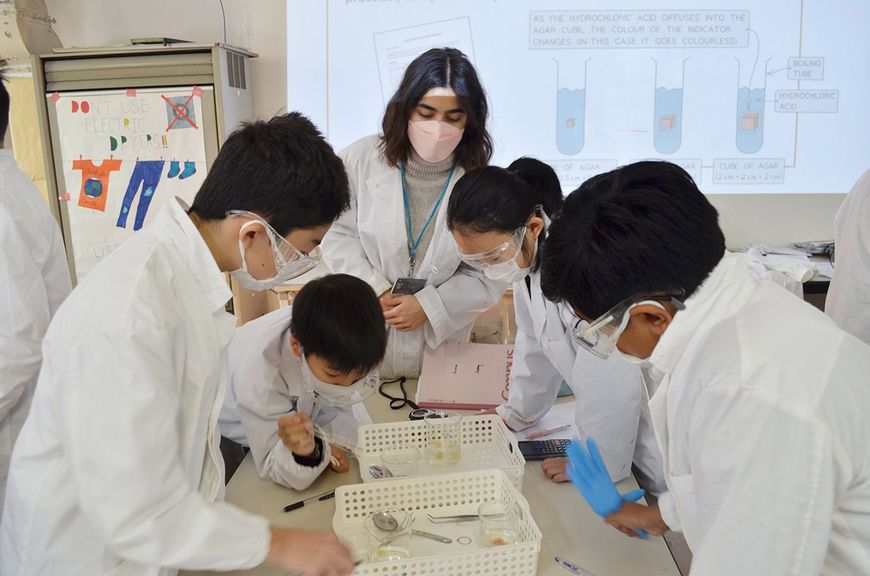 中学生の授業風景