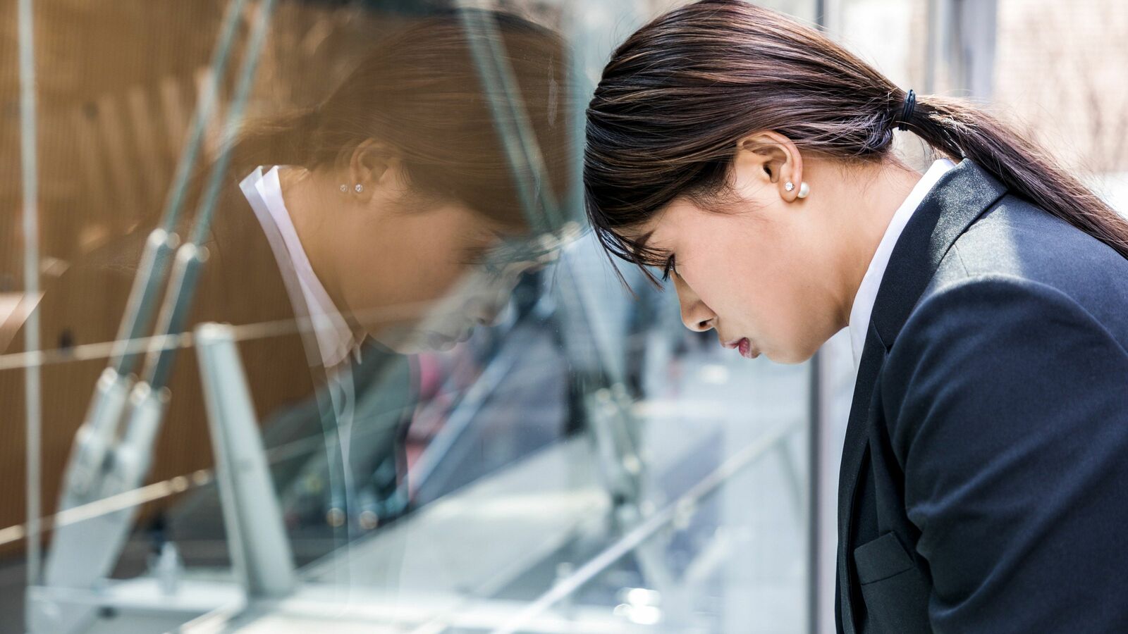 結局､｢新卒入社の男性｣にしかチャンスをわたさない…日本の大手企業が海外市場で勝ちきれない根本原因 慣れ親しんできた仕事の進め方をいまだに変えられない