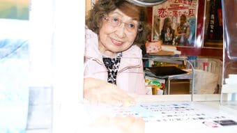 正月も休まず､"テケツ"に座り続けて半世紀…94歳･映画館長が人生でただ一度｢やめたい｣と思った日