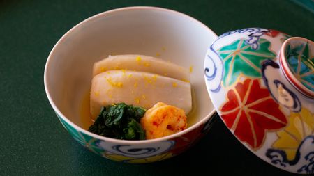 料理は味だけじゃない｣京味が常連客に作った