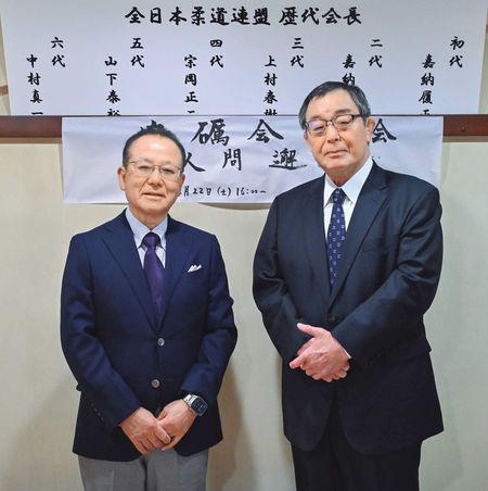 東京・六本木の「博多料理 竹茂」にて。