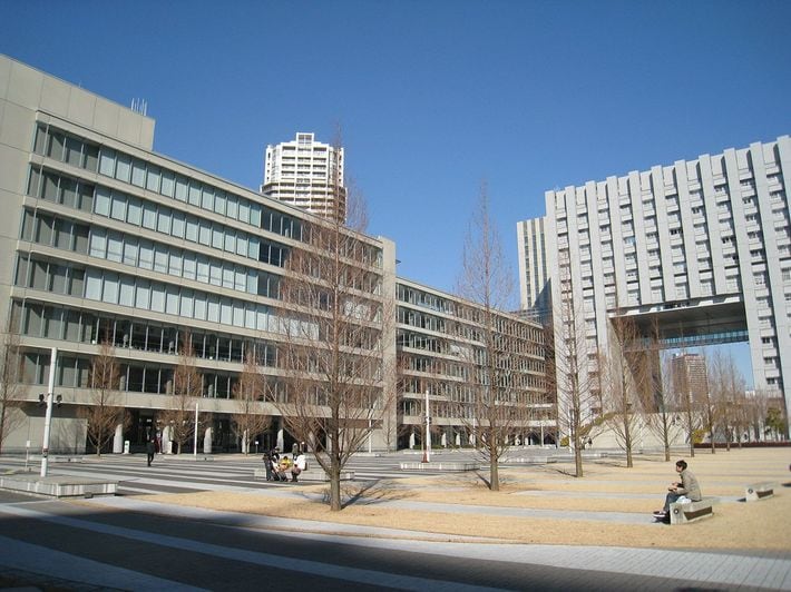 芝浦工業大学豊洲キャンパス（写真＝Waka77／CC-Zero／<a href="https://commons.wikimedia.org/wiki/File:Shibaura_Institute_of_Technology.JPG" target="_blank">Wikimedia Commons</a>）