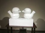 Galerie Thaddaeus Ropacの「トム・サック展」に出展されたかわいいアヒル