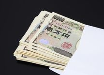 なぜ公務員の給与が増え続けているのか