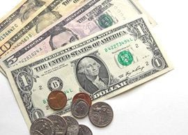 1ドル＝100円　－「円安」「ウォン高」加速で韓国に競り勝つ