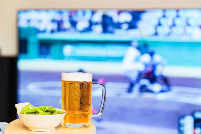 ビールと野球のテレビ中継