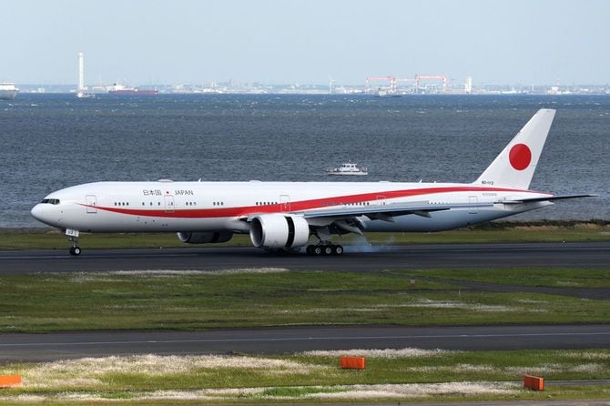 航空自衛隊ボーイングB777-300ER