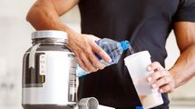 筋トレを始めたら筋トレをしない日もプロテインを飲んだほうがいい
