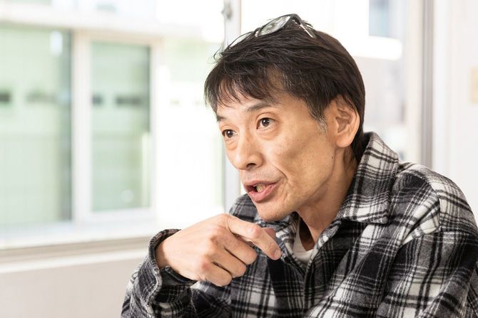 『体調はよくない』というが、仕事は精力的に続けている叶井俊太郎さん。