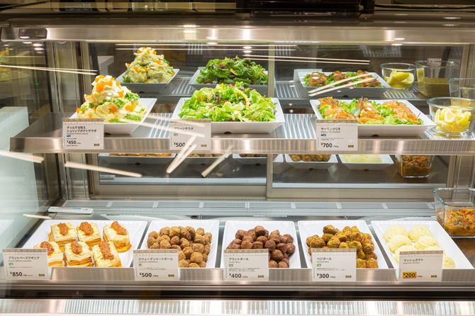 「スウェーデン・バイツ」の店頭