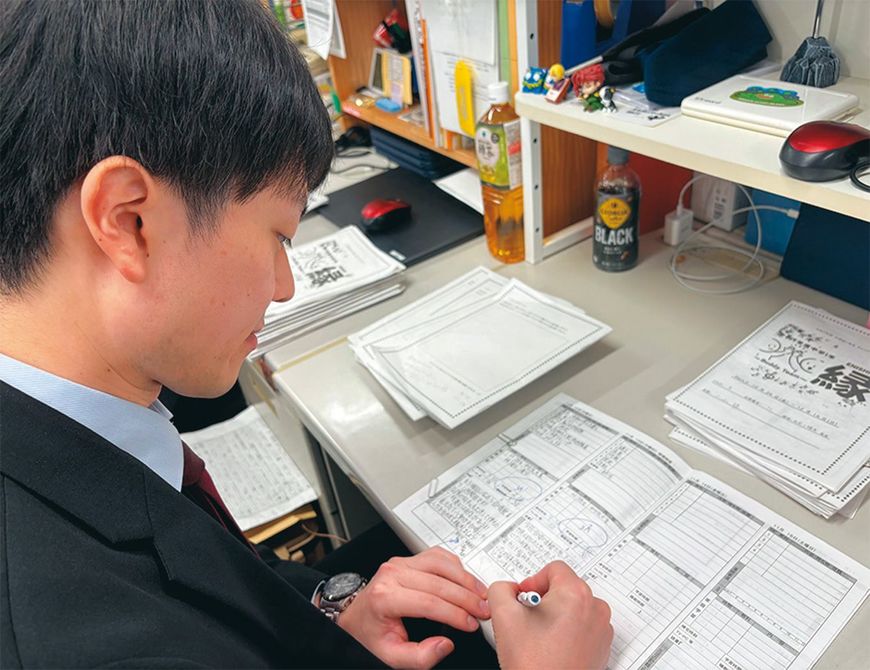 50年以上続けられている「チェックカード」。
