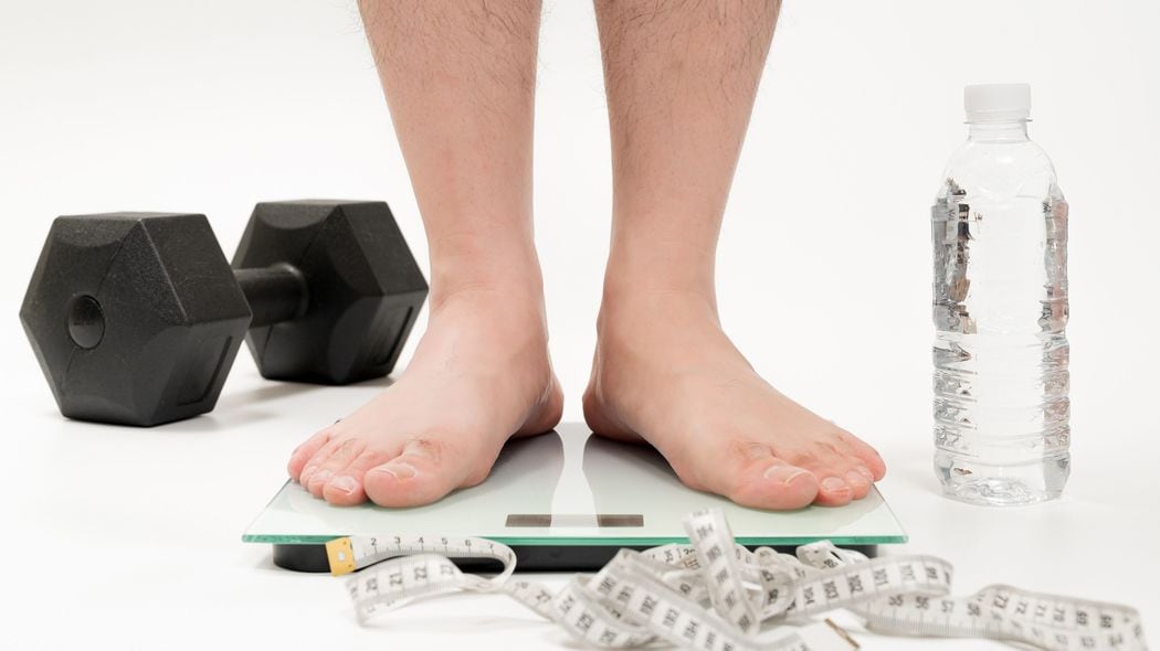 ｢5カ月で81キロ→69キロ｣を実現した58歳男性が"一杯目のビール"の代わりに飲んだコンビニにある飲み物