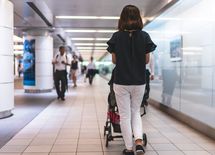 "日本式共稼ぎ"はなぜこれほど疲弊するか