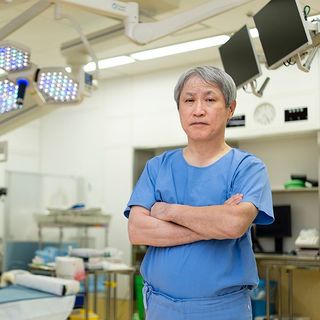 三浪 父の死を超えて 65歳 上皇陛下の執刀医 がメスを置くまでにやり遂げたいこと 上司からのクビ宣告が天職に導いた President Online プレジデントオンライン