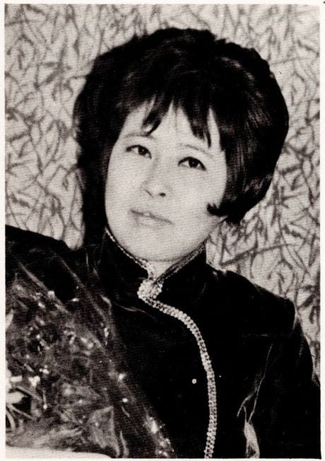 『わが妹・娼婦鳥子』カバー写真の堤玲子