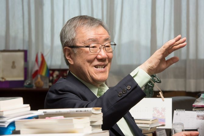 APU学長の出口治明氏