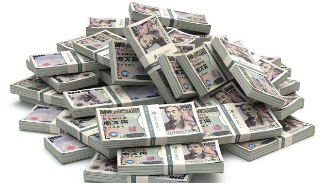 山積みになった札束