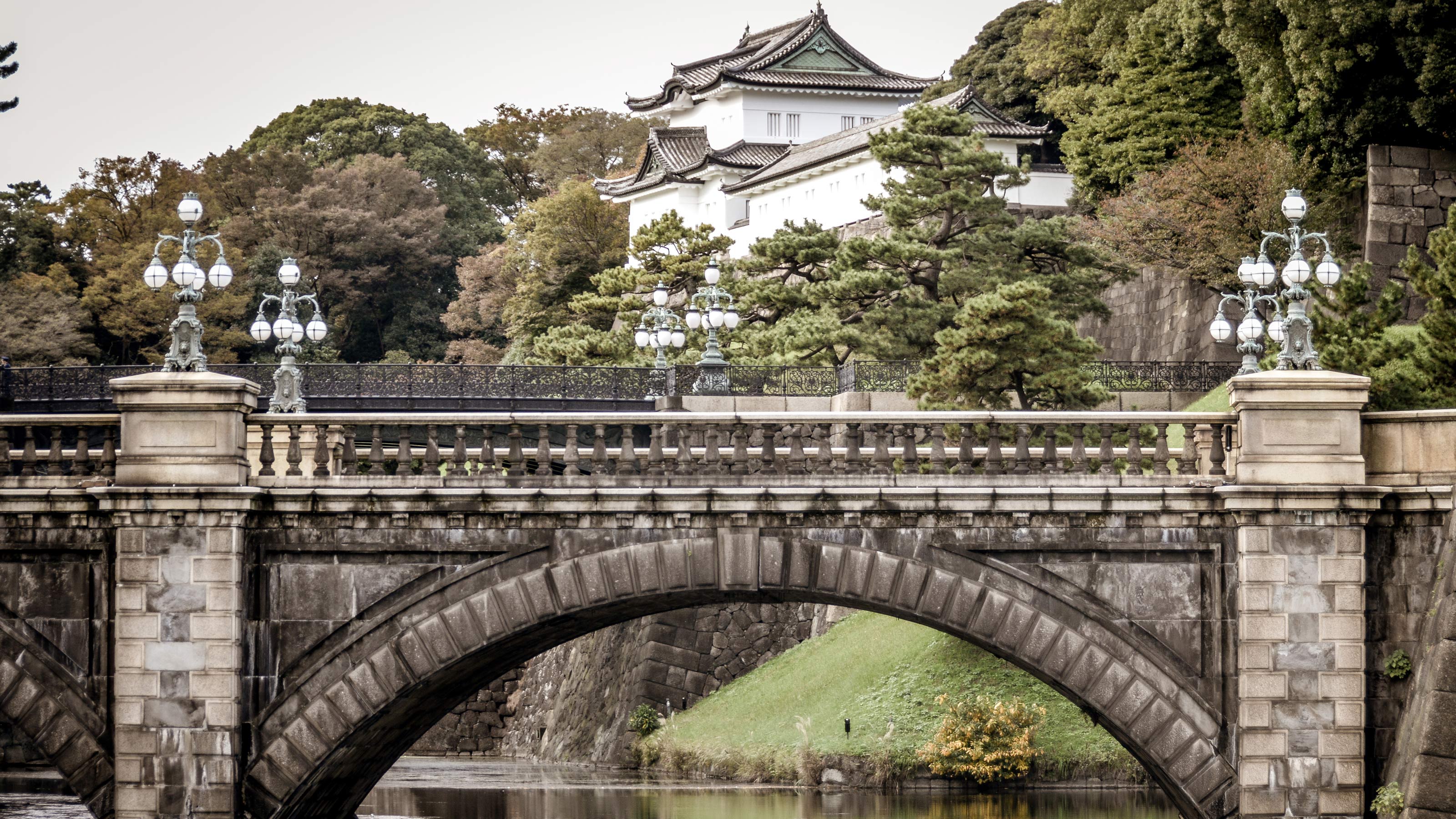 なぜ天皇家と秋篠宮家はギクシャクするようになったのか…逃れられない