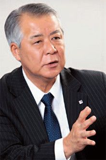 あいおい損保社長<br><strong>鈴木久仁</strong><br>1950年、神奈川県生まれ。早稲田大学商学部卒。大東京火災海上保険（現あいおい損保）入社。98年総合企画部長、2000年執行役員。04年専務を経て、10年4月社長に就任。