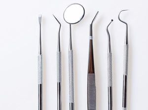 歯科医院の医療機器