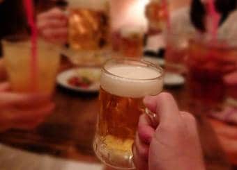 「休み時間・酒の席」での雑談。地雷ゾーンの見極め方