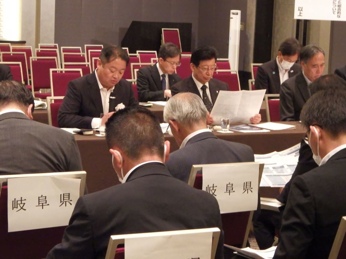 長崎知事と川勝知事が参加したリニア建設促進期成同盟会（東京都内）