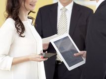 「素の顔」は要注意！ 話を聴くときの表情のつくり方