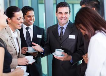 デキる人が「異業種交流」を重視するワケ
