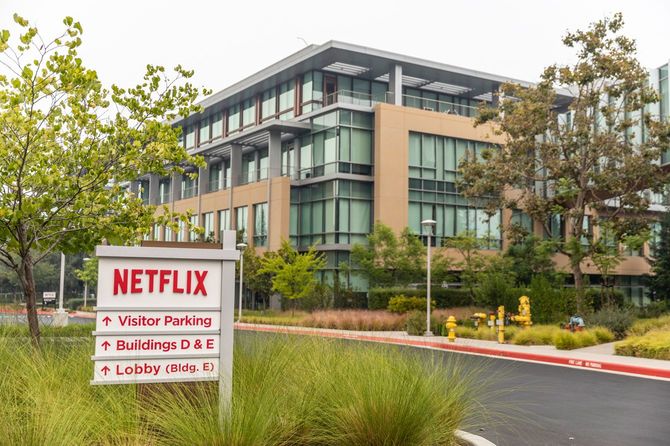カリフォルニア州ロスガトスに本社を置くNetflix